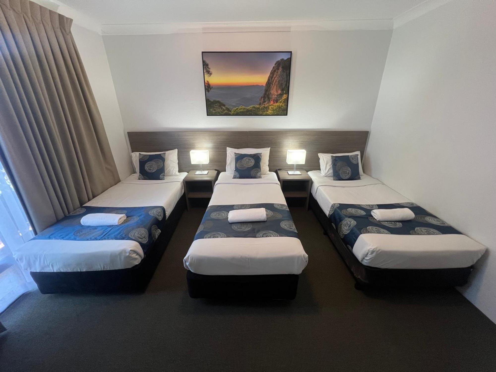 Adelong Motel Narrabri Εξωτερικό φωτογραφία
