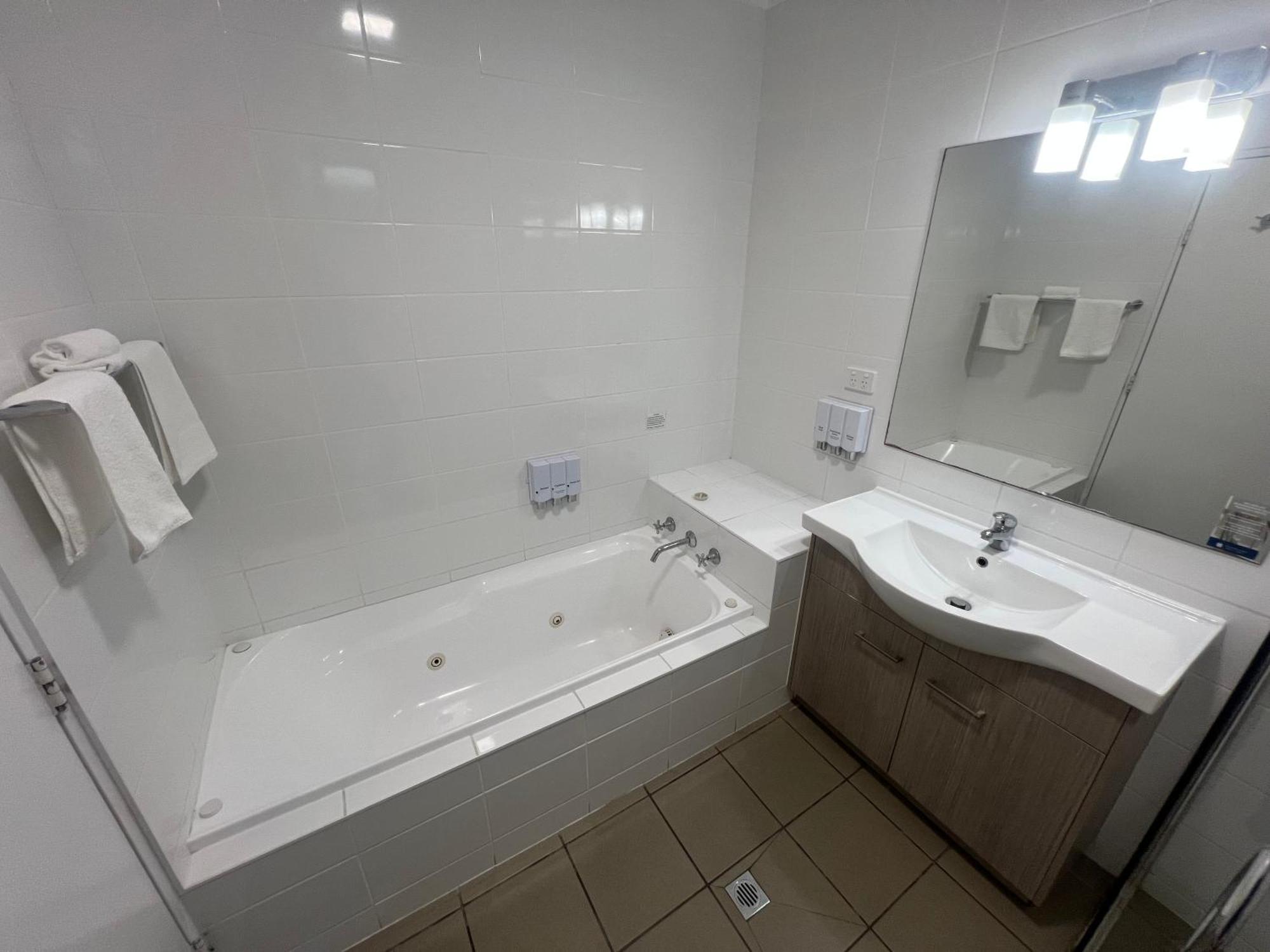 Adelong Motel Narrabri Εξωτερικό φωτογραφία