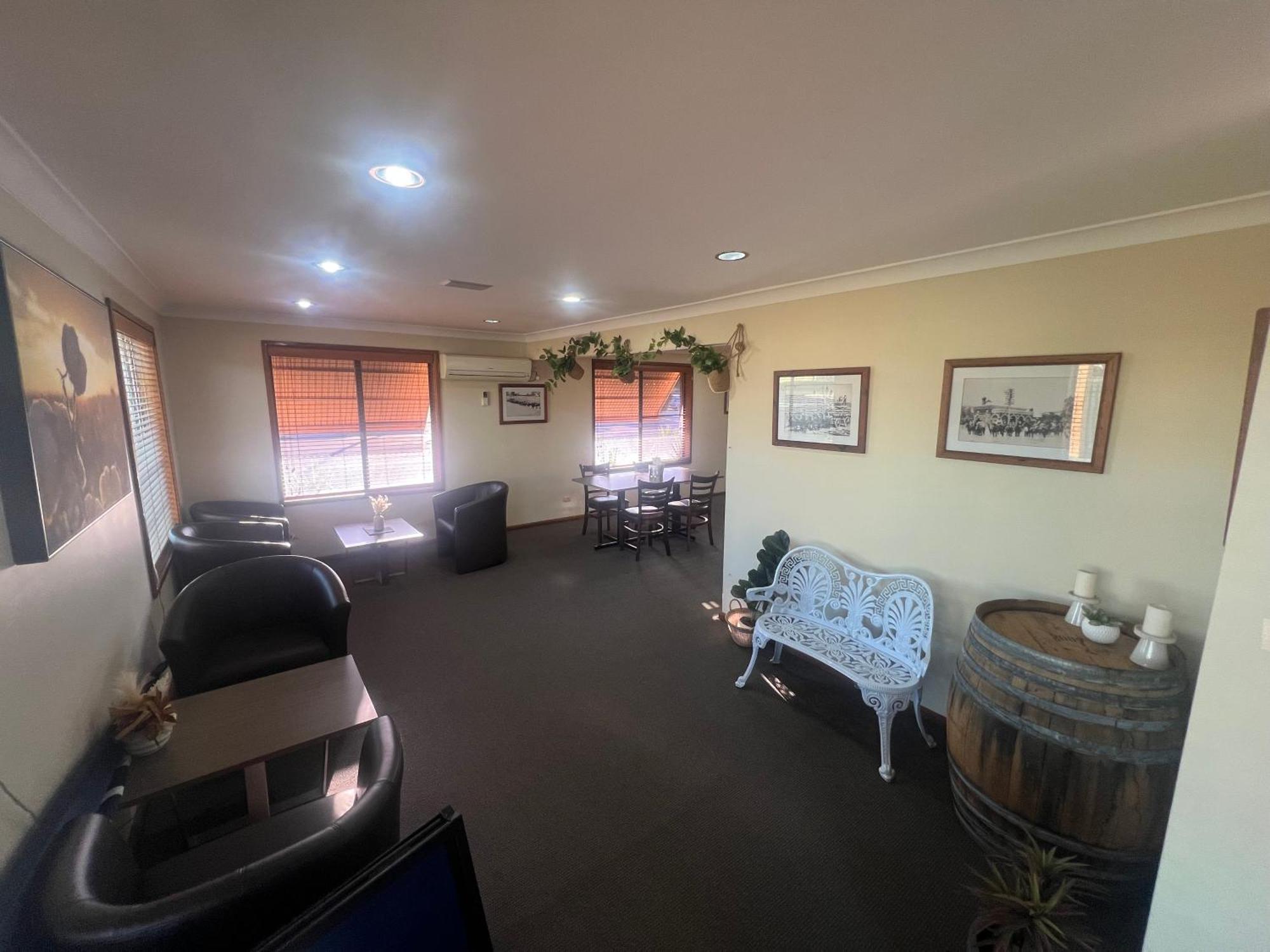 Adelong Motel Narrabri Εξωτερικό φωτογραφία